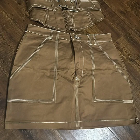 NWOT 2 Piece Top/Skirt Set by BLANC Clothing Size M - Picture 2 of 6